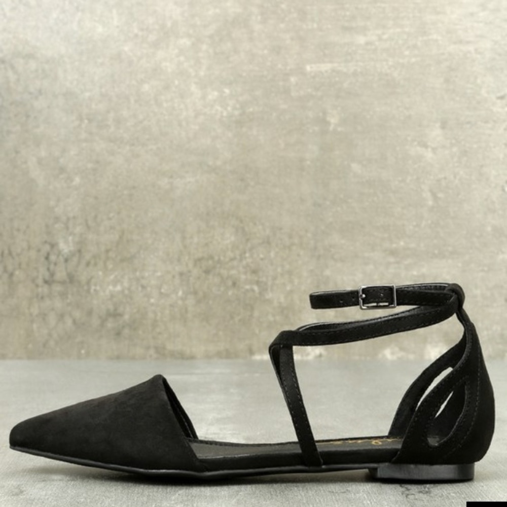Chic Natural Suede Pointed Flats